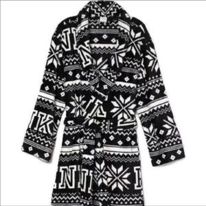New Victoria's Secret Pink fleece robe Xs s gift
